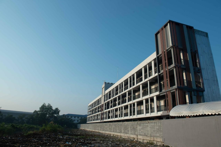 Others 3, Muaeng Samut Sakhon Apartments, Muang Samut Sakhon