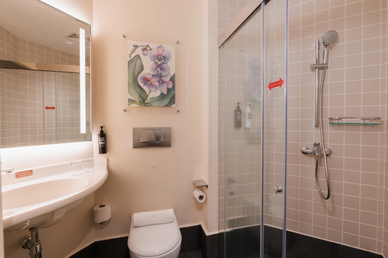 Bathroom 8