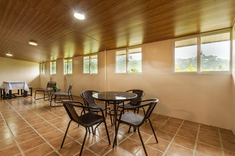 Food & Drinks, Luxury Residence #1 @ Camp John Hay nr Eco trails, Baguio City