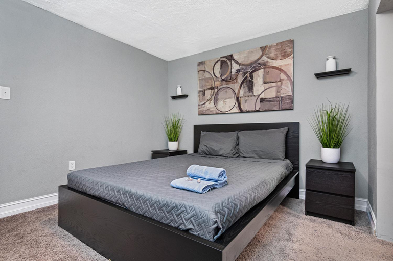 Others 4, Modern House in Clearwater with access to a Shared Swimming Pool, Pinellas