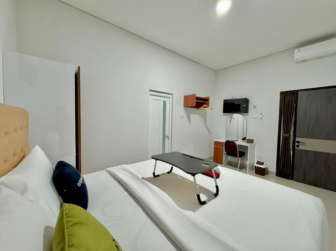 Bedroom 12