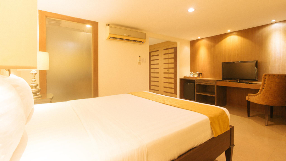 Bedroom 12