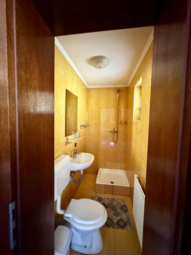 Bathroom, Craiasa 2, Moieciu De Jos