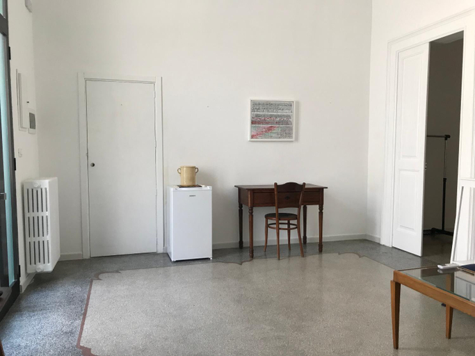 Others 5, B&B Candido, Lecce