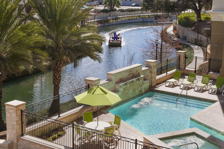 Sport & Beauty, Sol Cypress San Antonio, A Tribute Portfolio Hotel, Bexar