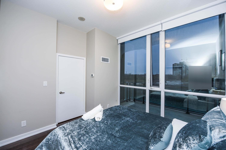 2, PlanURstay - 2BTH & 2BTH Near Square One Mall, Peel