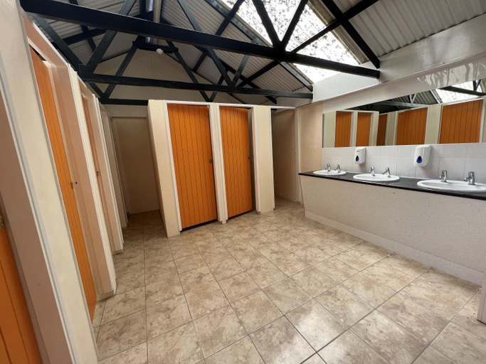 Bathroom 3, Polladras Holiday Park, Cornwall