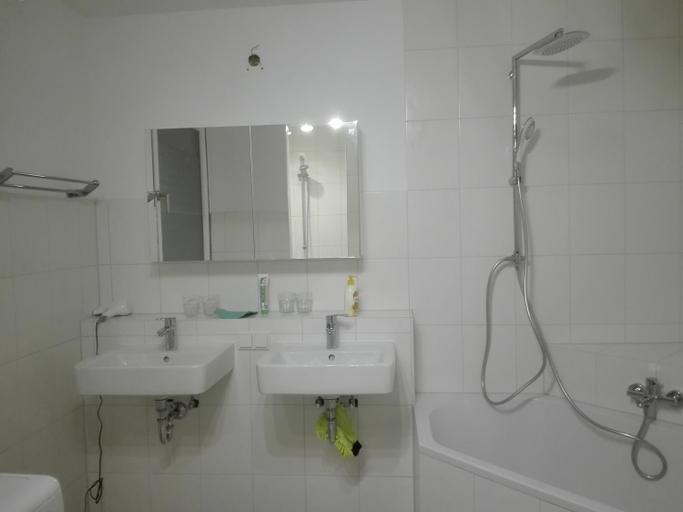 Bathroom 5, Messezimmer Hannover / Private rooms for exhibitions, Region Hannover