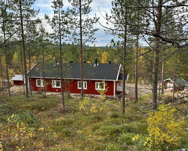 Others 5, Hillhouse A & B, Lapland