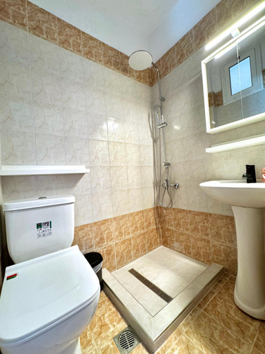 Bathroom, Sun Sight - Deluxe Meridian Vista Suites, Central Macedonia