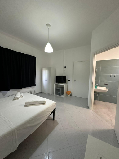 Bedroom 3, Chiara's Home, Catanzaro