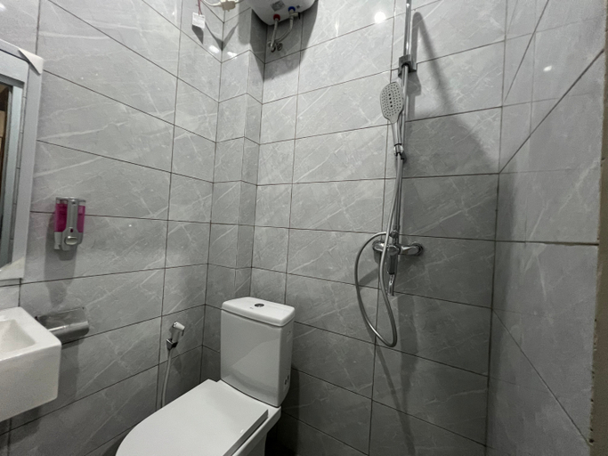 Bathroom 3