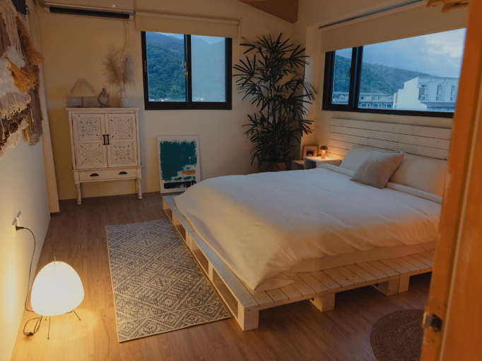 Others 5, WoodWhiteHouse, Yilan
