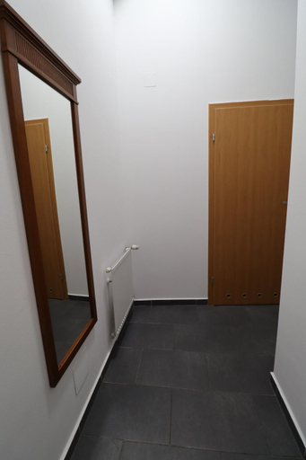 Others 3, Grey Palazzo 1050 Vienna, Wien