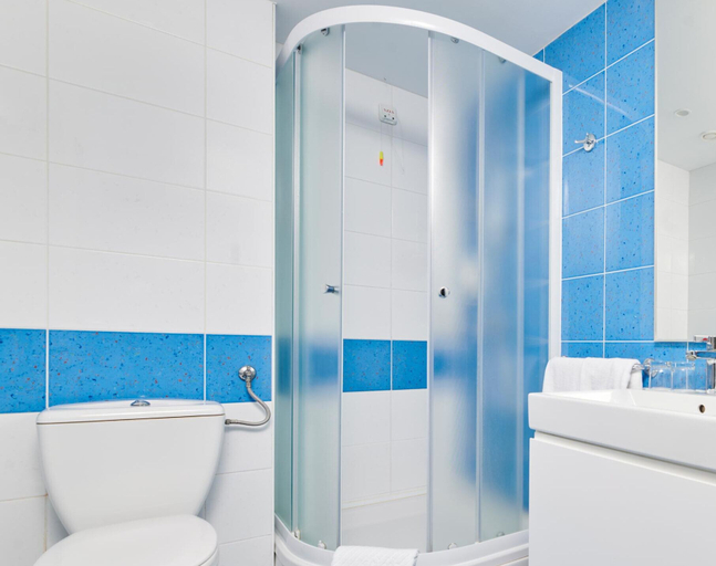 Bathroom 5, Hotel Garden Istra Plava Laguna, Umag