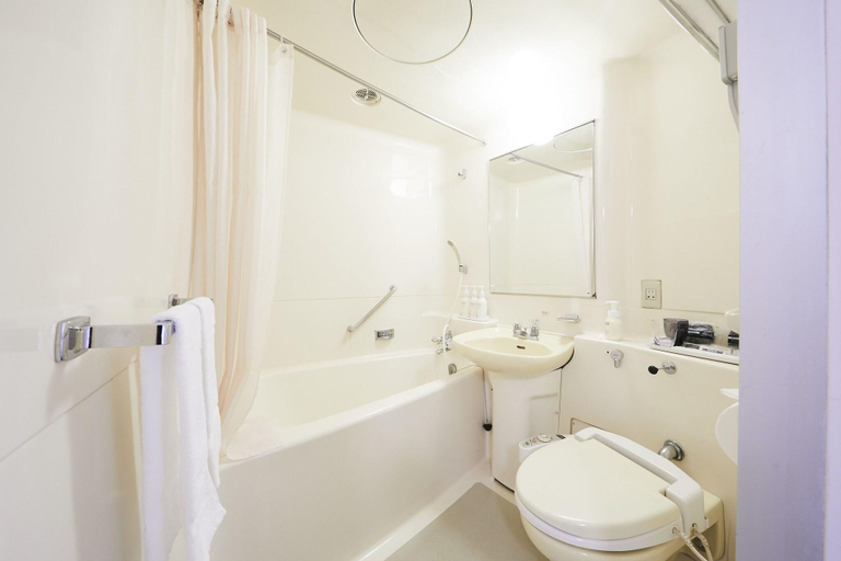 Bathroom 5, Ginza Grand Hotel, Chūō