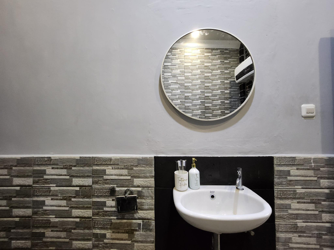 Bathroom 5
