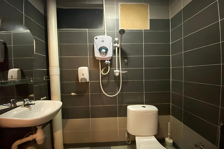 Bathroom 4