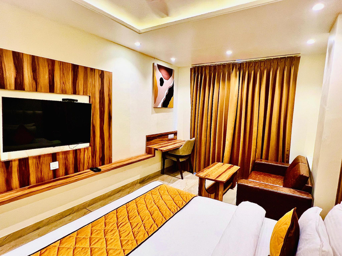 Bedroom 2, platinum resort, Hoshangabad