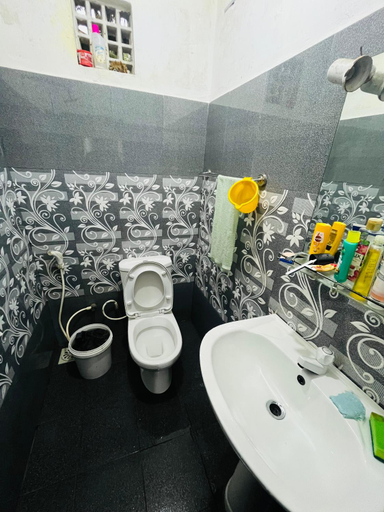 Bathroom, Haranya homestay, Ambagamuwa