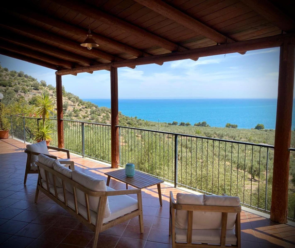 Others 2, Villa Torre di Lupo by Casa Manfredi, Foggia