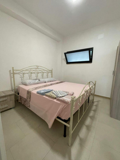 Others 2, Pegaso B&B, Foggia