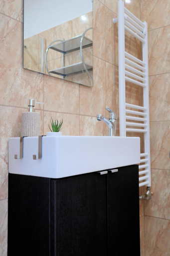 Bathroom 2, Csanadi Bor- es Vendeghaz, Tapolca