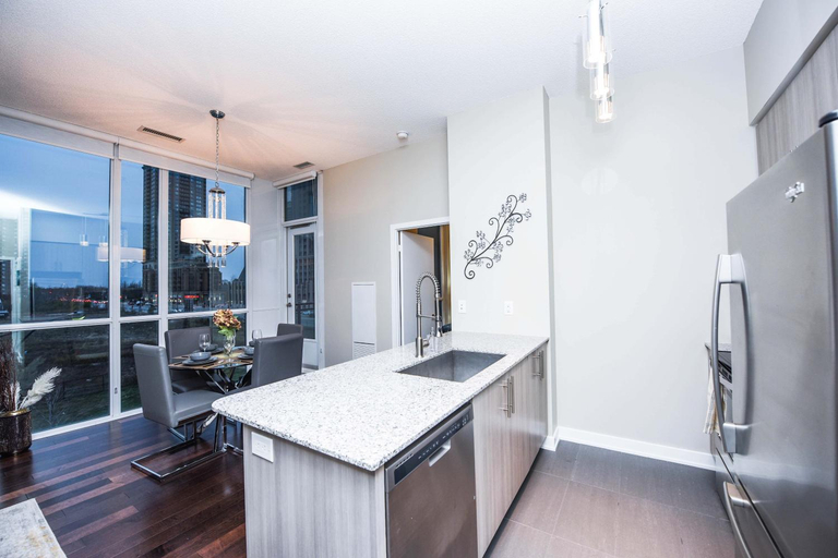 4, PlanURstay - 2BTH & 2BTH Near Square One Mall, Peel