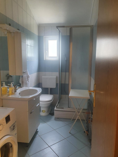 Bathroom 3, Apartmani Ana i Mia, Ston