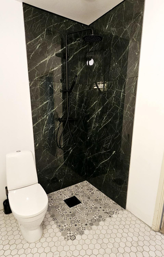 Bathroom 4, Vag Helgeland, Alstahaug