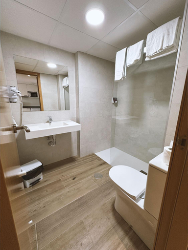 Bathroom, La Era Park, Alicante