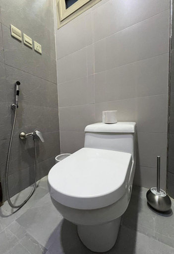 Bathroom 2, استديو مودرن لنساء فقط نعتذر من الرجال Modern studio for women only we apologize to men, Riyadh