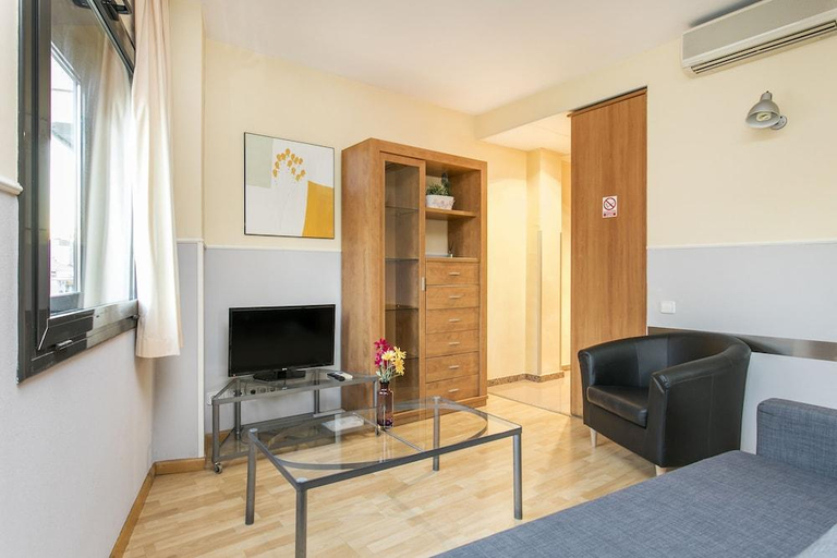 Others 5, Apartments Sata Park Guell Area, Barcelona