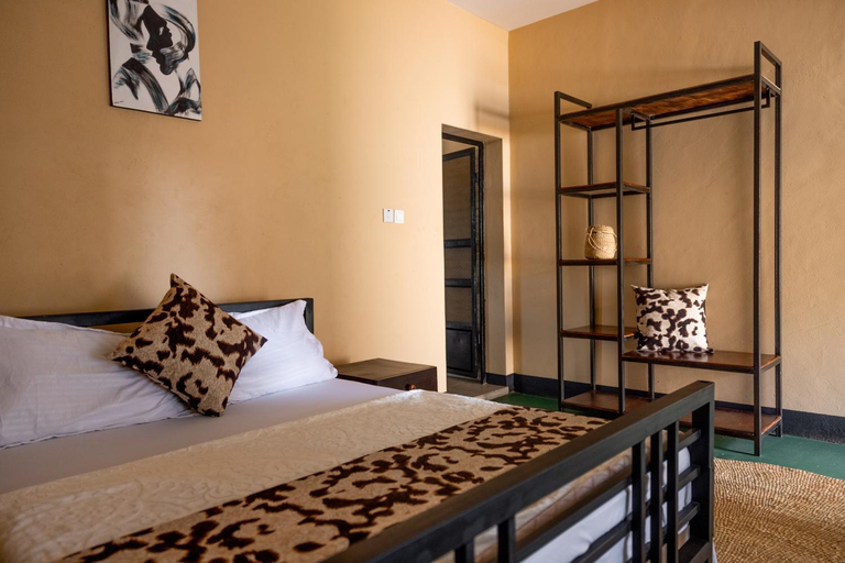 Guestroom, Nature's Inn, Karatu