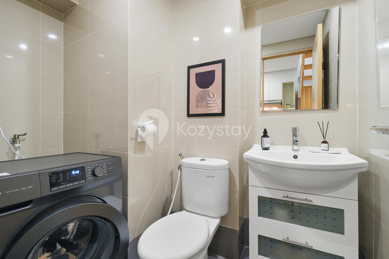 Bathroom 10