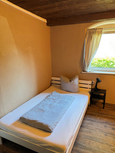 Bedroom 2, Gasthaus Fischerrosl, Bad Tölz-Wolfratshausen