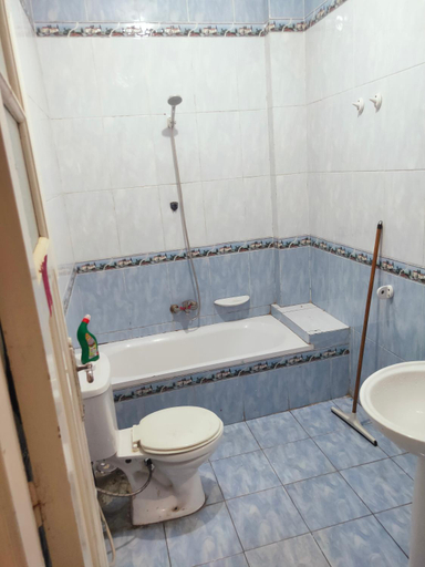 Bathroom 2, Alexandria Hostel هوستل الاسكندرية, Al-Muntazah