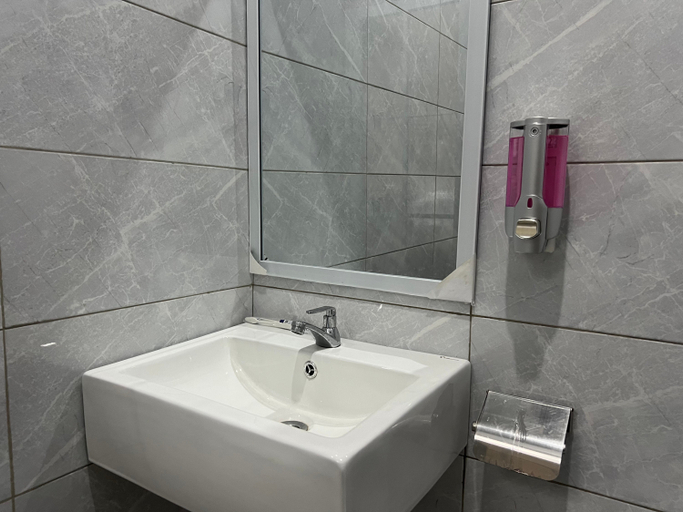 Bathroom 5