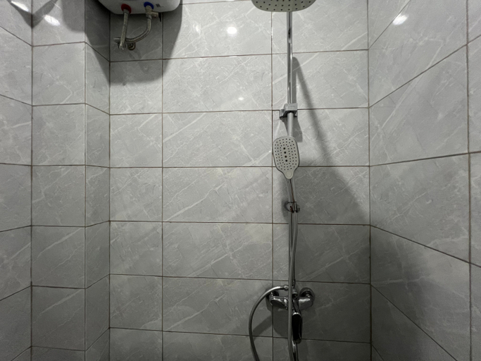 Bathroom 6