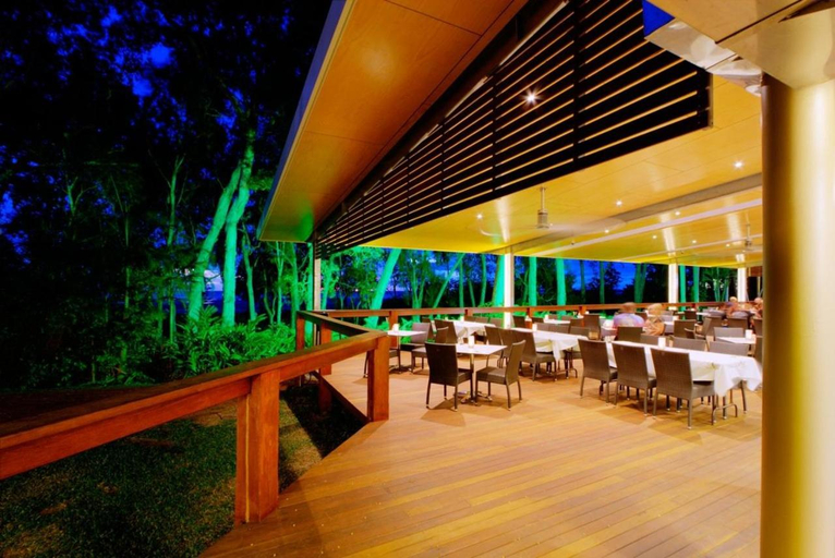 Food & Drinks 5, Albatross Bay Resort, Weipa
