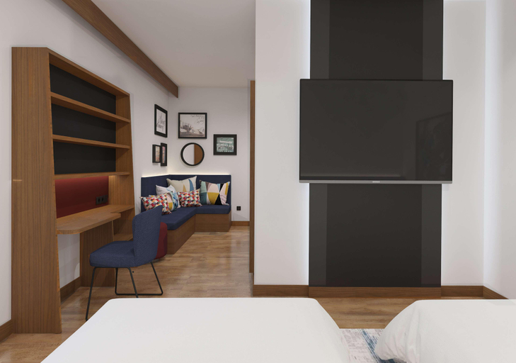 Bedroom 2, Hampton by Hilton Istanbul Airport, Arnavutkoy, Arnavutkoy