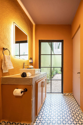 Others 2, Vibrant 3Bed Villa - A Deco Retreat, Allende