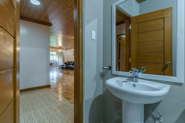 Bathroom 3, Luxury Residence #1 @ Camp John Hay nr Eco trails, Baguio City