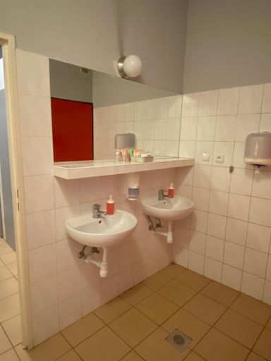 Bathroom 4, アート イン スペース, Kraków City