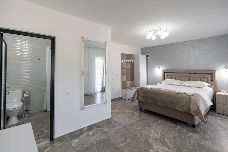 Bedroom 3, Casa Patry, Calimanesti