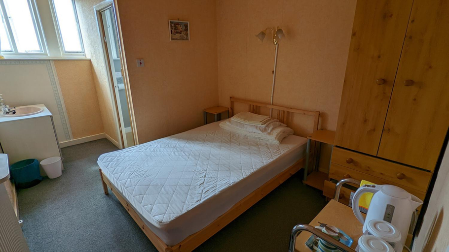 Bedroom 4, Areawest, North Yorkshire