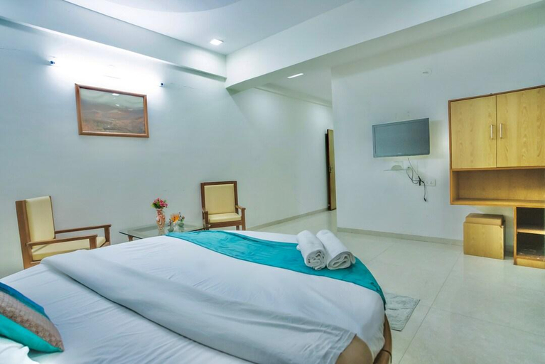 Bedroom 3, Rajasthani Rajwadi Hotel & Restaurant, Nashik