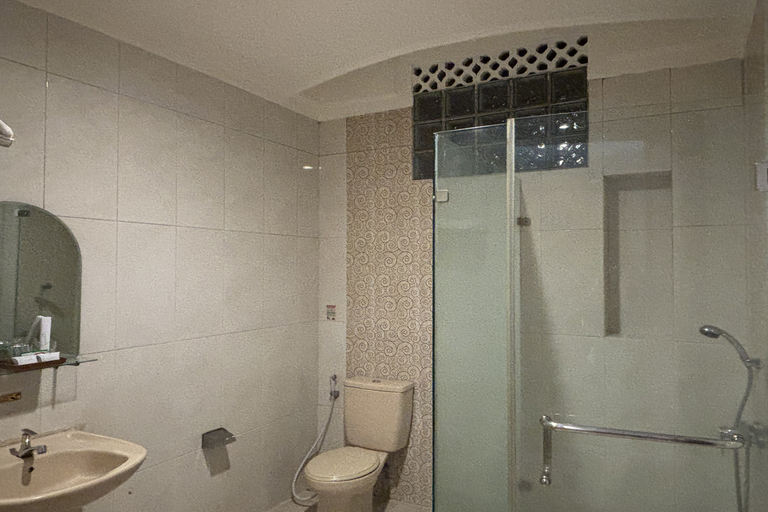 Bathroom 8