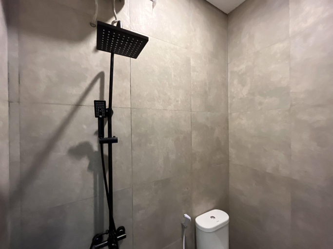 Bathroom 8