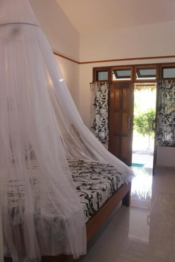Bedroom, eco trekking lodge, Co Bar & jungle tour's only booking with us !, Langkat